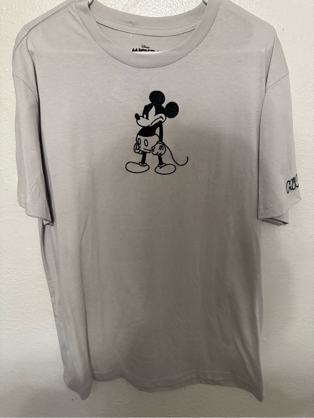 Disney “Angry” Mickey Mouse Graphic T-Shirt Gray Adult Unisex Size L